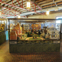 Best dollhouses including one on display at Hampton NH Tuck Museum